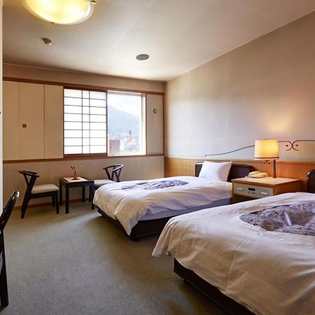 Hotel New Tsuruta Beppu Exteriör bild