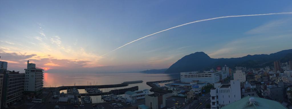 Hotel New Tsuruta Beppu Exteriör bild